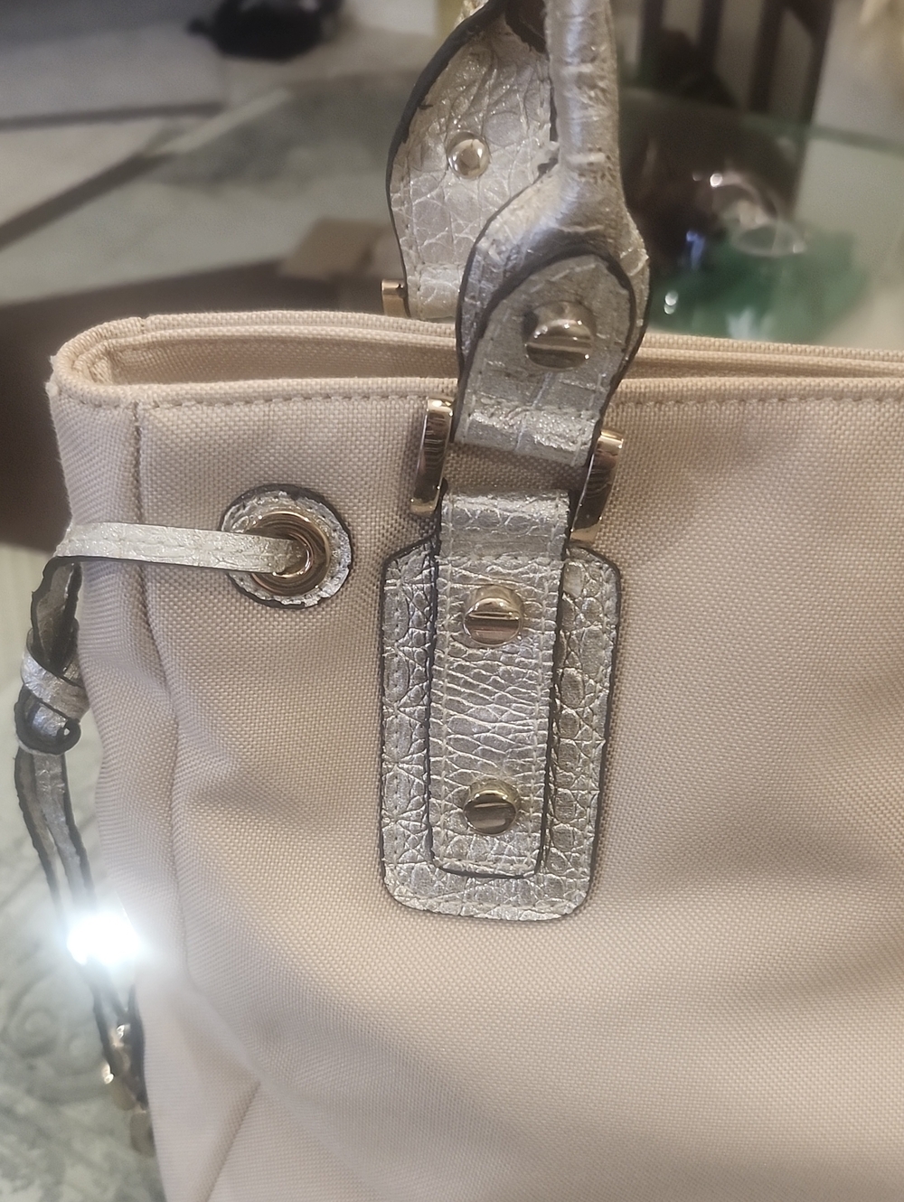 Guess Vintage Mixed Media Shoulder Tote Logo Bag - Picture 5 of 13